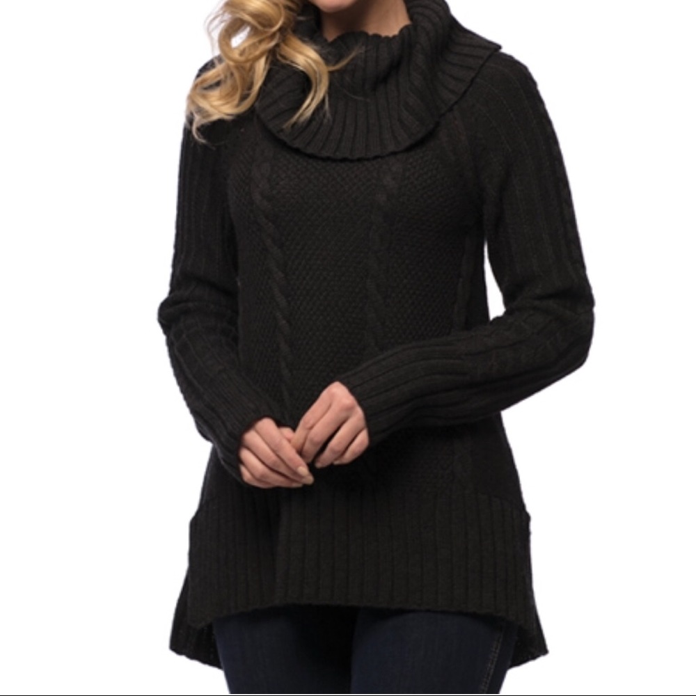 Goode Rider sweater Small NWT